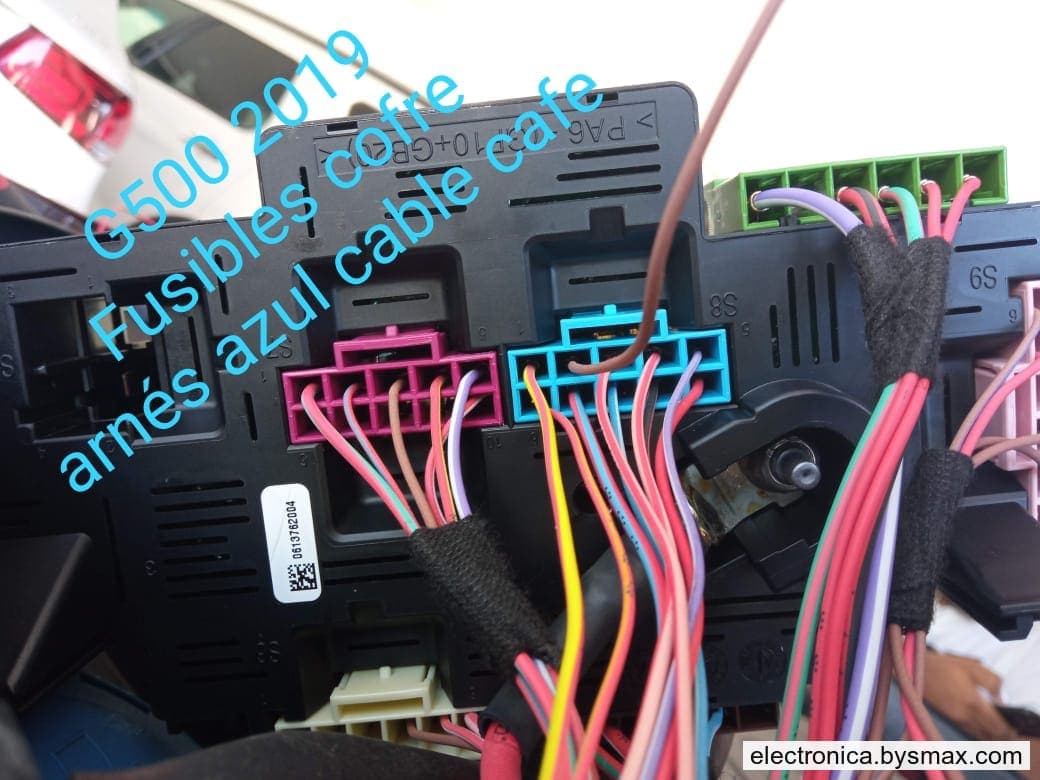 Paso 1: CABLE COLOR CAFÉ EN EL SOCCER CELESTE UBICADO EN L