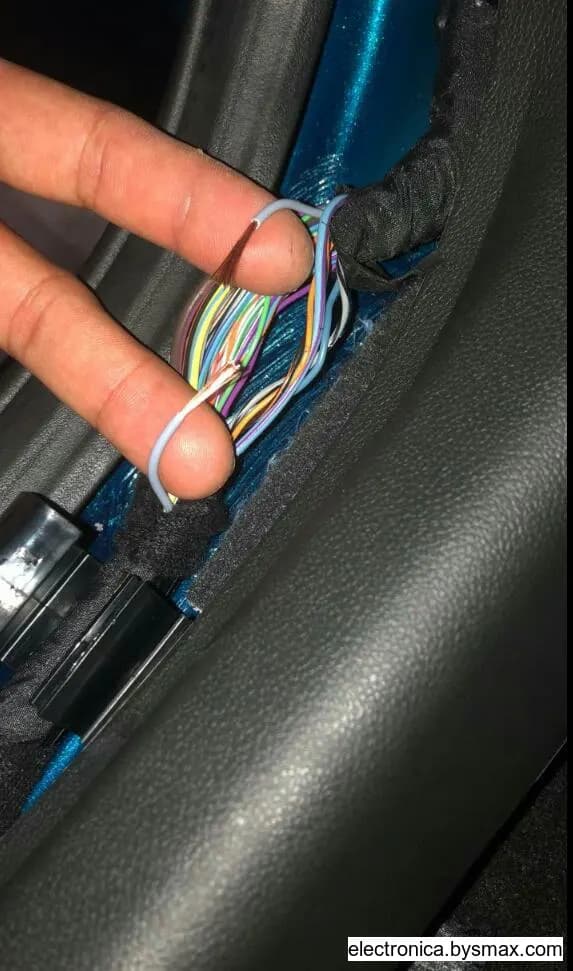 Paso 1: Tipo de Corte: Bomba
Color del Cable: Gris
Ubica