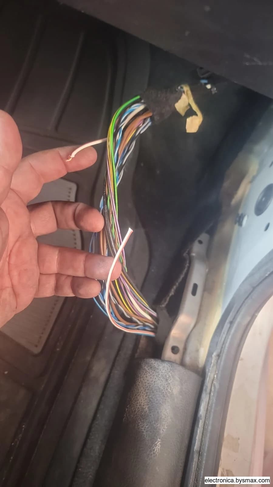 Paso 1: Vento 2017 de llave, cable + bomba de gasolina, la