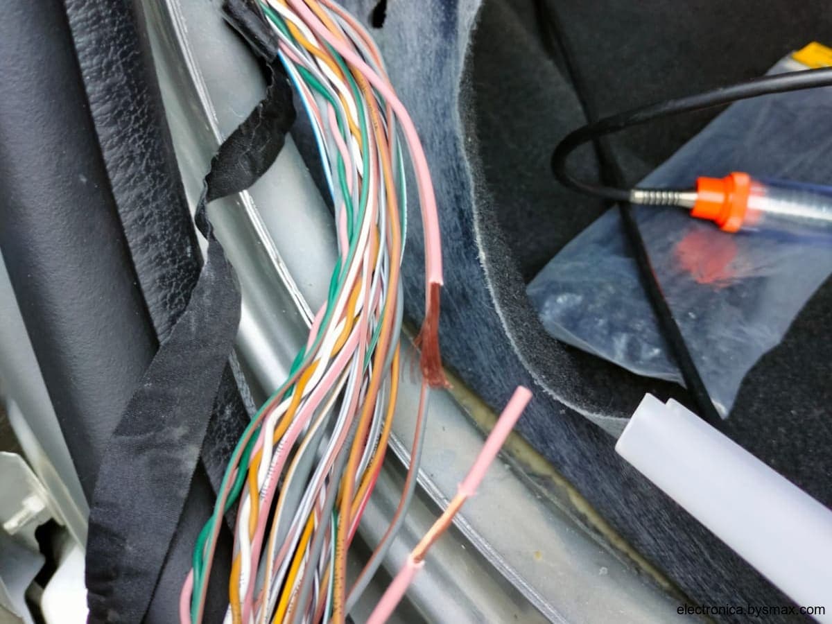 Paso 1: CORTE A LA BOMBA, CABLE ROSADO LADO DEL PILOTO