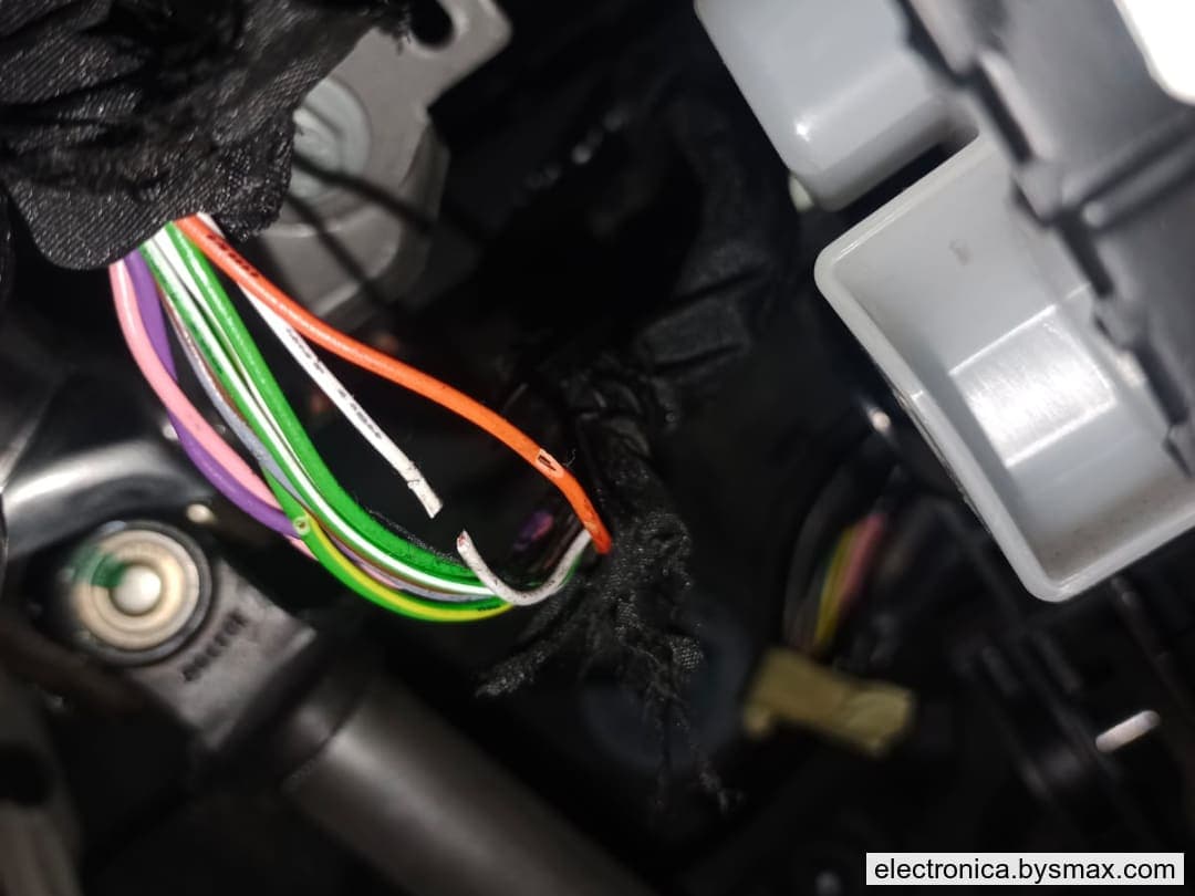 Paso 1: CORTE A IGNICION, CABLE BLANCO