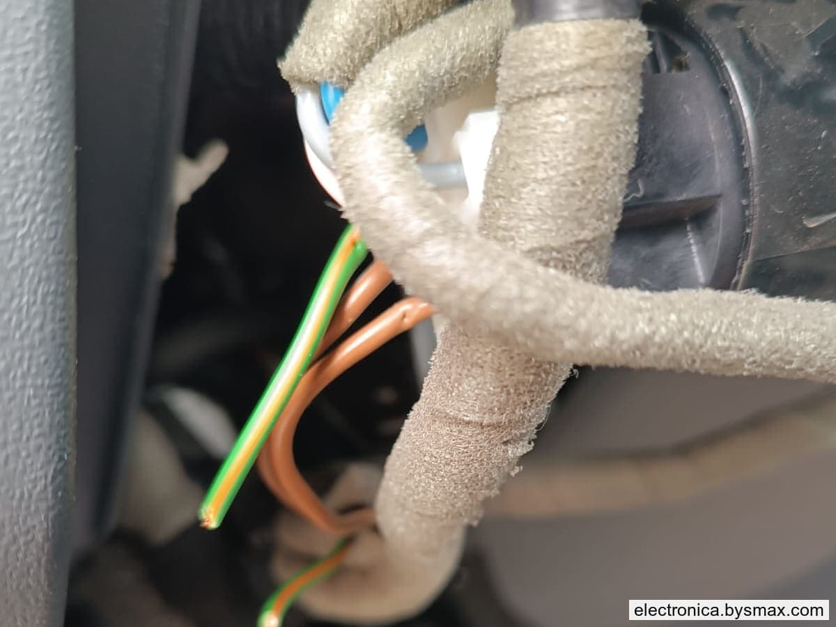 Paso 1: CORTE A IGNICIÓN, CABLE COLOR VERDE CON FRANJA AMA
